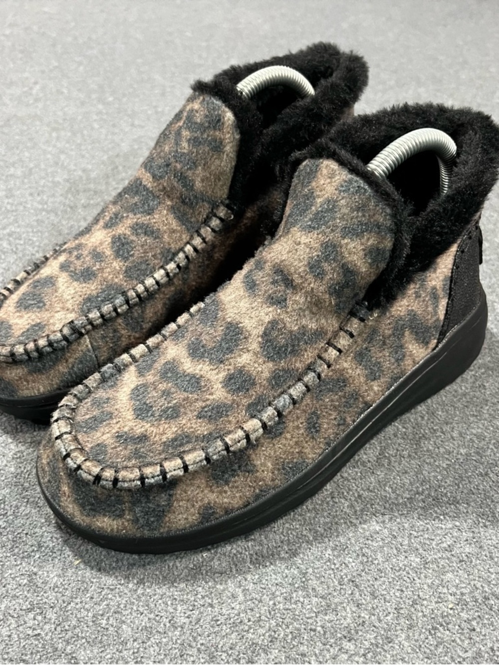 Hey Dude Denny Leo Nut Leopard Print Ankle Boots Booties Women’s Size 7